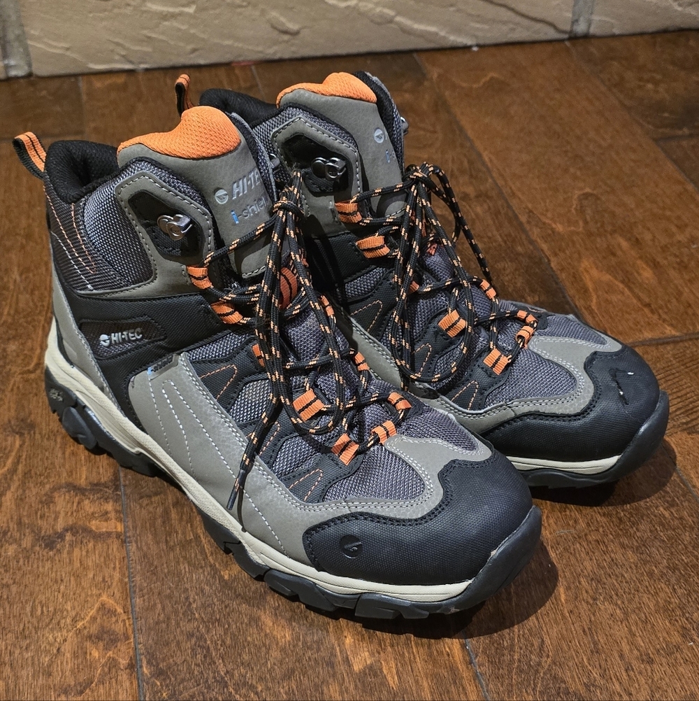 Hi-Tec Men's Black and Orange Outdoor Boots